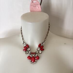 2111 NWT 16" Love Ashley Statement Evening Costume Cluster Bib Necklace Red